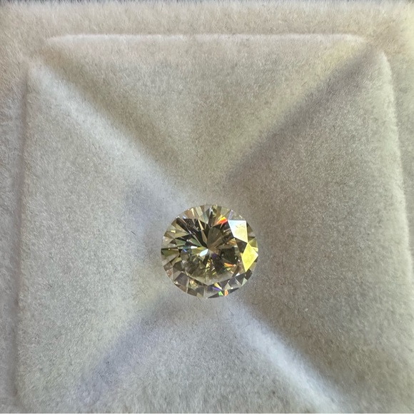 CHARLES & COLVARD* moissanite forever one colorless  3 carats stone - Picture 2 of 7